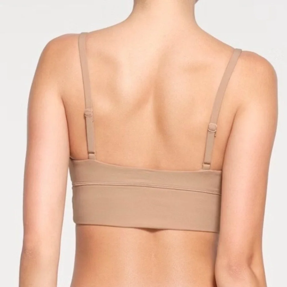SKIMS Fits Everybody Triangle Longline Bralette Clay Nude Medium Lingerie Lounge - Picture 2 of 10